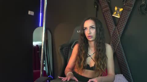 Snapshot of _tiffany_west chatting on June 15, 2026, 5:42 am _tiffany_west online show from June 15, 2026, 5:42 am