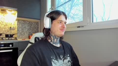 _torfin_ online show from December 10, 2024, 6:44 am