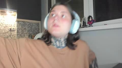 _torfin_ online show from February 16, 2025, 10:10 pm