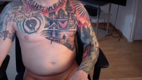 Snapshot of _trythis_ chatting on December 14, 2024, 9:45 pm _trythis_ online show from December 14, 2024, 9:45 pm