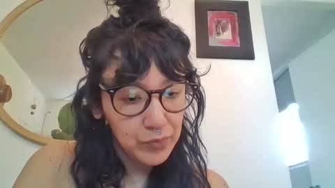 _tutti_frutti_ online show from February 9, 2026, 10:47 pm