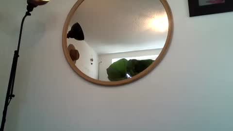 _tutti_frutti_ online show from March 23, 2026, 9:08 pm