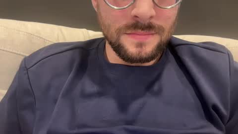 Snapshot of _ur_happy_meal chatting on January 16, 2025, 3:23 am DJ online show from January 16, 2025, 3:23 am