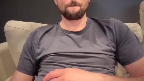 Snapshot of _ur_happy_meal chatting on February 24, 2025, 3:02 am DJ online show from February 24, 2025, 3:02 am