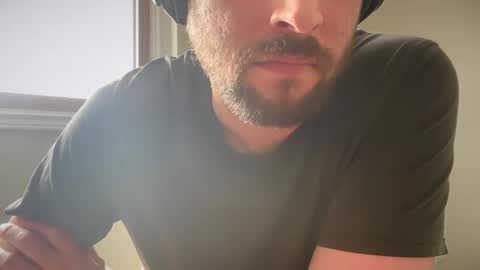 Snapshot of _ur_happy_meal chatting on February 25, 2025, 5:36 pm DJ online show from February 25, 2025, 5:36 pm