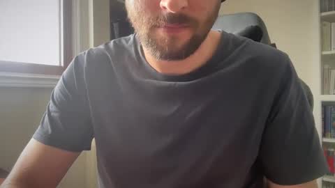 Snapshot of _ur_happy_meal chatting on March 3, 2025, 7:28 pm DJ online show from March 3, 2025, 7:28 pm