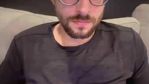 Snapshot of _ur_happy_meal chatting on October 12, 2025, 2:10 am DJ online show from October 12, 2025, 2:10 am