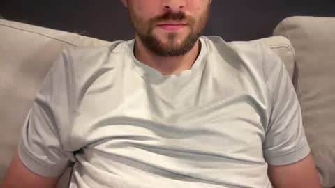 Snapshot of _ur_happy_meal chatting on November 17, 2025, 12:49 am DJ online show from November 17, 2025, 12:49 am