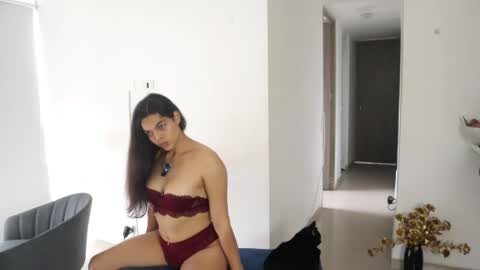 Anastasia Vahos online show from February 25, 2025, 9:24 pm