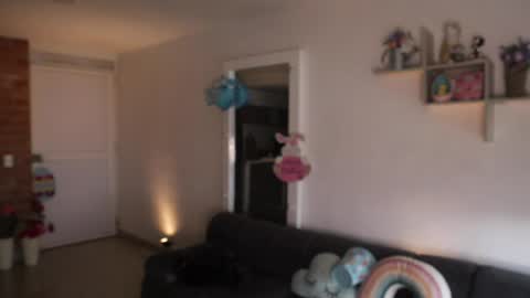 Anastasia Vahos online show from April 12, 2026, 7:19 pm