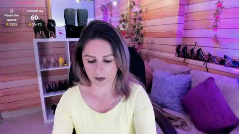 Snapshot of _victoria_collins chatting on May 22, 2026, 10:43 am Sol online show from May 22, 2026, 10:43 am