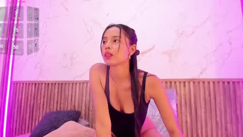_victoriaclark online show from June 29, 2026, 12:16 pm