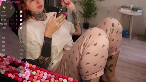 Alis online show from November 22, 2025, 8:13 am