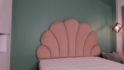 Snapshot of _vix555_ chatting on December 16, 2024, 7:37 am Vix online show from December 16, 2024, 7:37 am