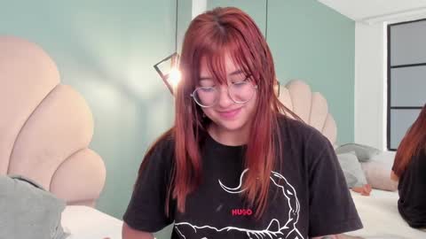 Snapshot of _vix555_ chatting on February 3, 2025, 9:52 am Vix online show from February 3, 2025, 9:52 am