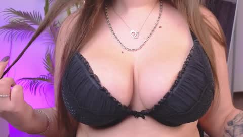 Wendy online show from January 25, 2025, 7:39 pm