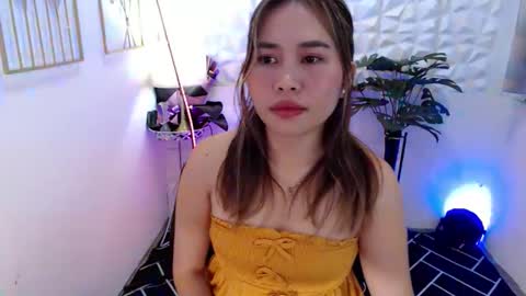 _zinnia143 online show from September 18, 2025, 12:23 am