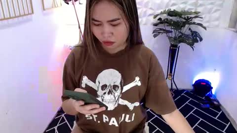 _zinnia143 online show from September 21, 2025, 11:06 pm