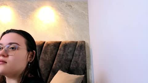 zoe online show from February 25, 2026, 12:04 pm