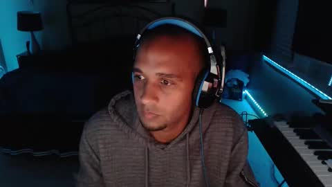 a4orce online show from October 30, 2025, 1:18 am