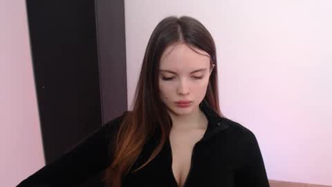 Snapshot of a_ariella_ chatting on October 7, 2025, 7:16 am a_ariella_ online show from October 7, 2025, 7:16 am