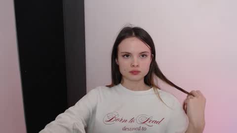 Snapshot of a_ariella_ chatting on October 8, 2025, 2:36 pm a_ariella_ online show from October 8, 2025, 2:36 pm