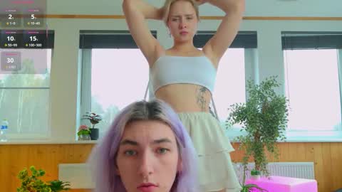 Molly online show from October 22, 2025, 9:42 am