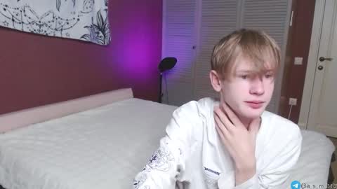 Snapshot of a_s_m_ chatting on September 12, 2025, 4:07 pm Kris Michael online show from September 12, 2025, 4:07 pm