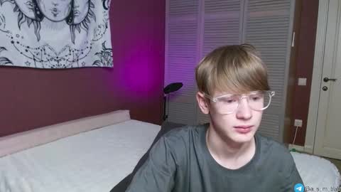 Snapshot of a_s_m_ chatting on September 22, 2025, 8:11 pm Kris Michael online show from September 22, 2025, 8:11 pm