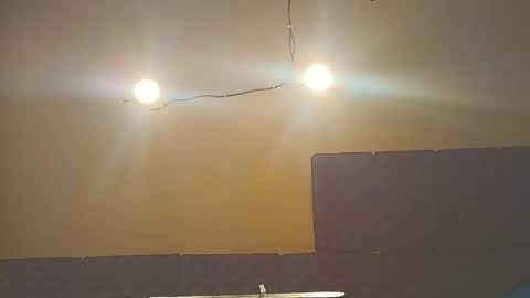 Kyle online show from April 28, 2026, 4:39 am