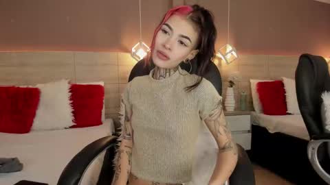 Snapshot of aa_lunit chatting on February 7, 2026, 3:05 pm Luni online show from February 7, 2026, 3:05 pm