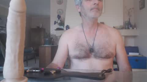 Aalex1717 online show from June 12, 2026, 4:33 am