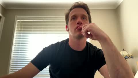 Snapshot of aanal341330 chatting on February 10, 2026, 7:23 am Kris online show from February 10, 2026, 7:23 am