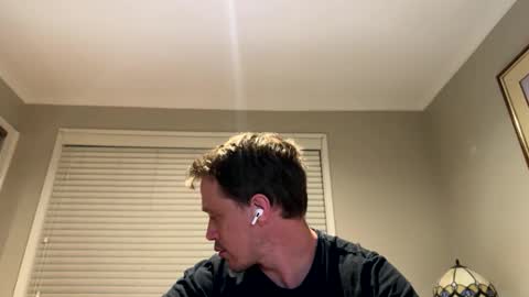 Snapshot of aanal341330 chatting on February 11, 2026, 8:30 am Kris online show from February 11, 2026, 8:30 am