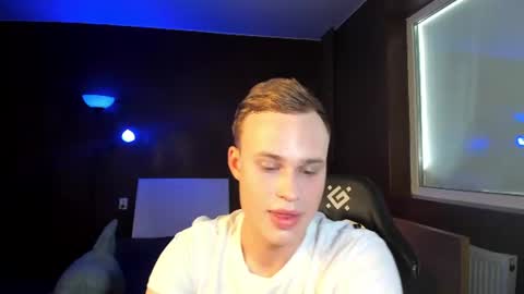 Aaron online show from June 8, 2026, 2:06 pm