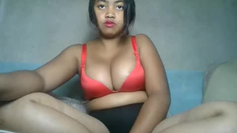 aariciah online show from April 3, 2026, 10:13 am