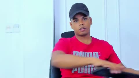 aaron_9827 online show from January 26, 2025, 3:47 pm