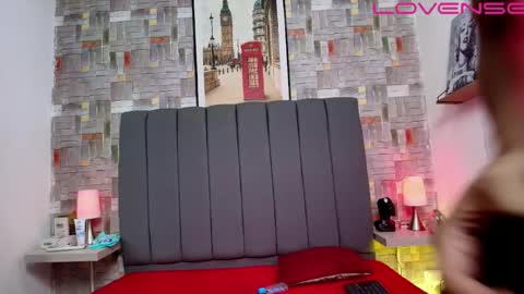 Aaron y Antonella online show from April 12, 2026, 8:36 pm