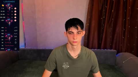 Aaron Bang online show from September 18, 2025, 10:45 pm