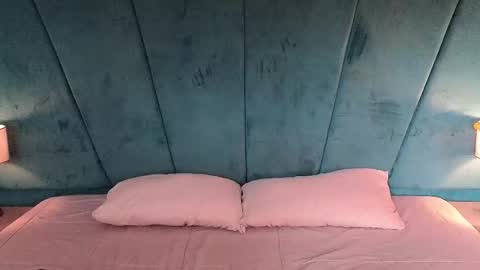 Aaron Ezequiel online show from February 12, 2026, 8:48 pm