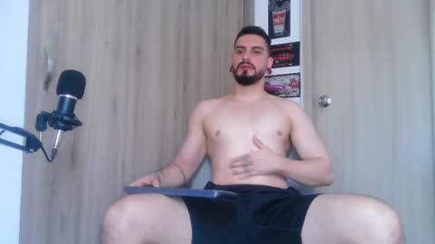 Aaron kwok online show from October 30, 2025, 9:26 pm