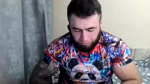 Snapshot of aaron_royal chatting on June 20, 2026, 8:33 pm Davin tayl online show from June 20, 2026, 8:33 pm