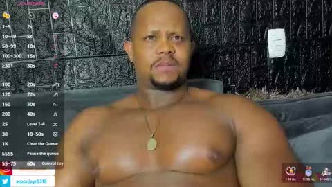 Aaron online show from November 15, 2025, 5:27 am