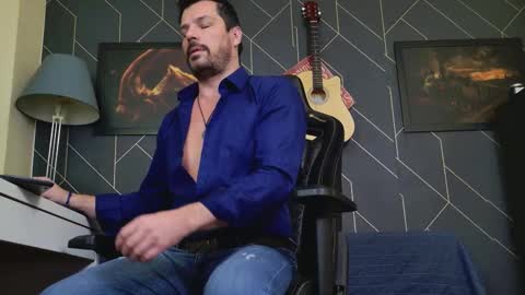 Aaron online show from January 12, 2026, 2:55 pm