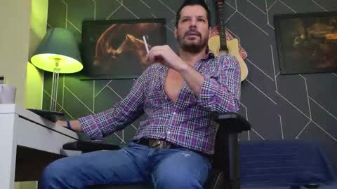 Aaron online show from January 13, 2026, 3:17 pm