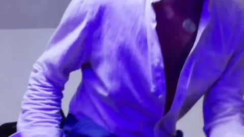 Aaron online show from April 15, 2026, 1:12 am