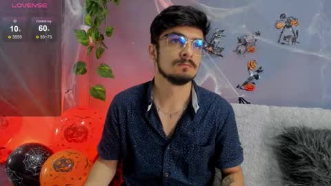 Snapshot of aaronfuentes7 chatting on October 12, 2025, 1:32 pm aaronfuentes7 online show from October 12, 2025, 1:32 pm