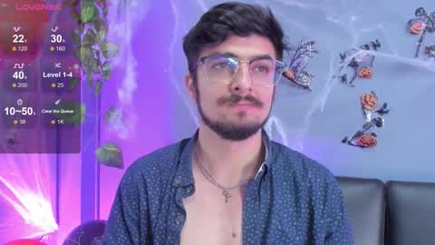 Snapshot of aaronfuentes7 chatting on October 21, 2025, 7:14 pm aaronfuentes7 online show from October 21, 2025, 7:14 pm