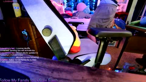 Aaron Skeetman online show from March 3, 2026, 3:23 am