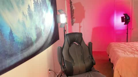 Abbie  Morgan online show from November 2, 2025, 10:45 pm